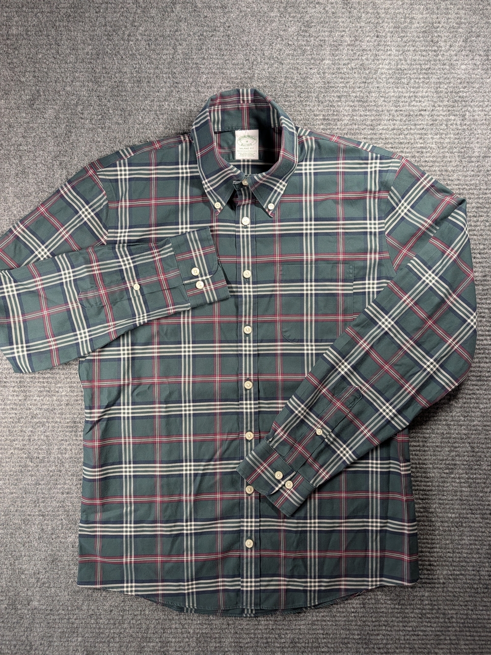 Brooks Brothers Milano Fit Supima Cotton Flannel Plaid Button-Up Men’s Med.